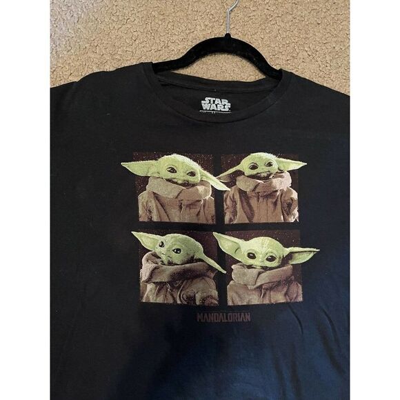 Star Wars The Mandalorian Baby Yoda Short Sleeve T-Shirt Black Men's XL - Picture 3 of 8
